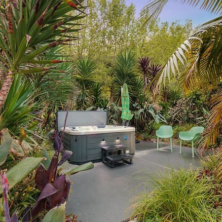 Swiss-Kiwi Cottage And Retreat, B&B Tauranga Bagian luar foto