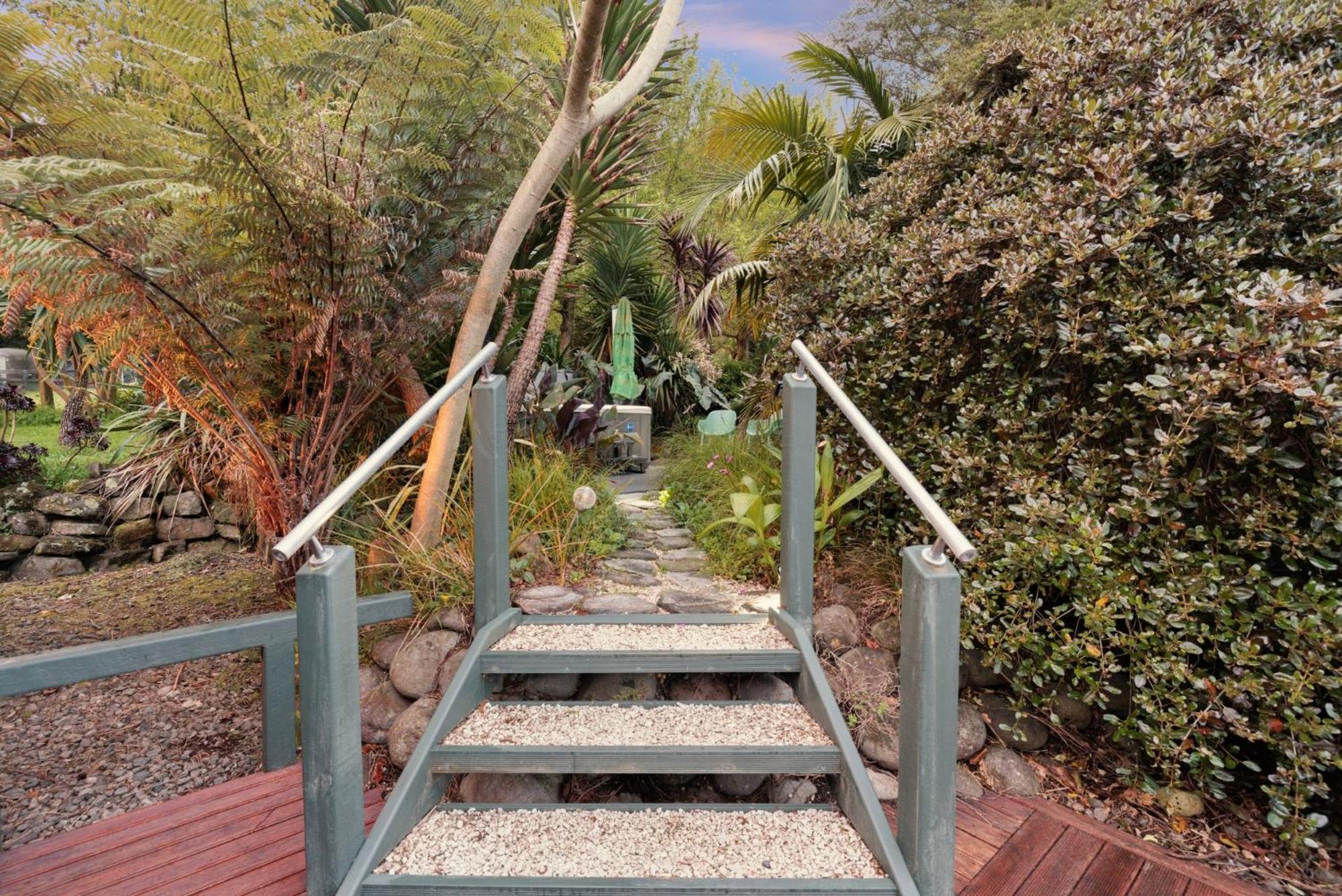 Swiss-Kiwi Cottage And Retreat, B&B Tauranga Bagian luar foto